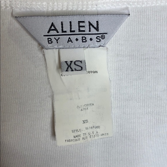 Top with faux rhinestone - Picture 4 of 4